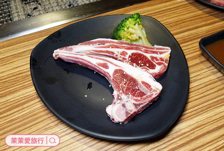 燒肉火鍋吃到飽｜一燒十味昭和園