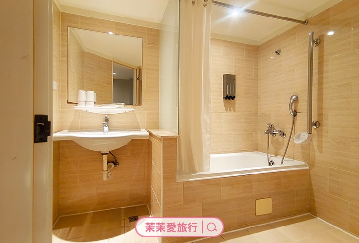高雄住宿｜樂逸文旅 La hotel 六合夜市棒球館