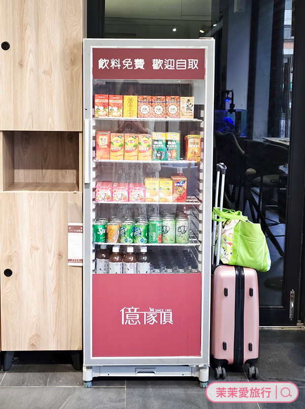 億家具批發倉庫 高雄門市