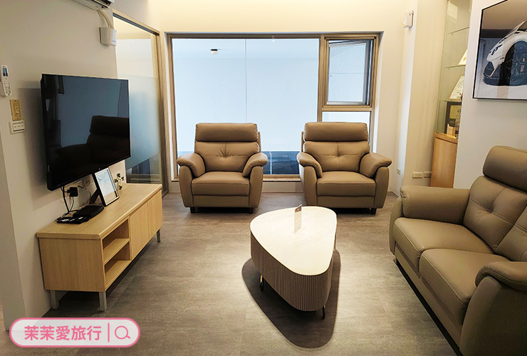 榮耀國際車業.新店二手車買賣